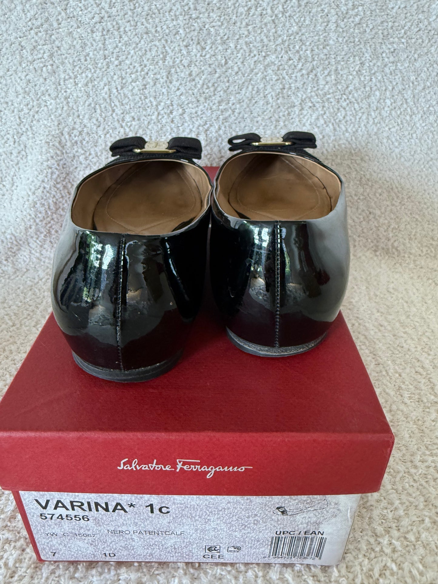 Salvatore Ferragamo Varina ballet flats Size 7