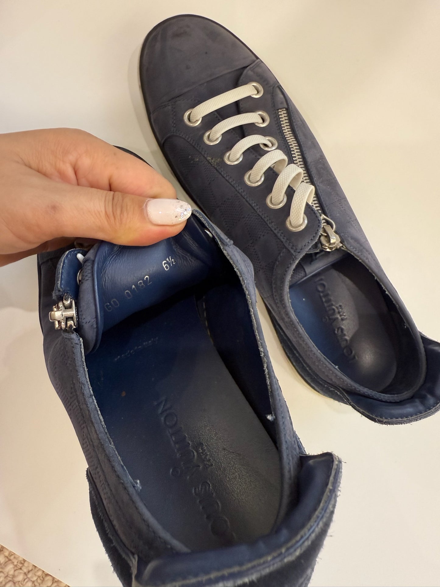 Louis Vuitton men’s sneakers size 6.5