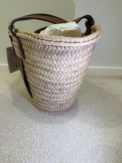 Loewe medium palm leaf Basket Bag