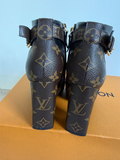 Louis Vuitton Matchmake Ankle Boots size 35