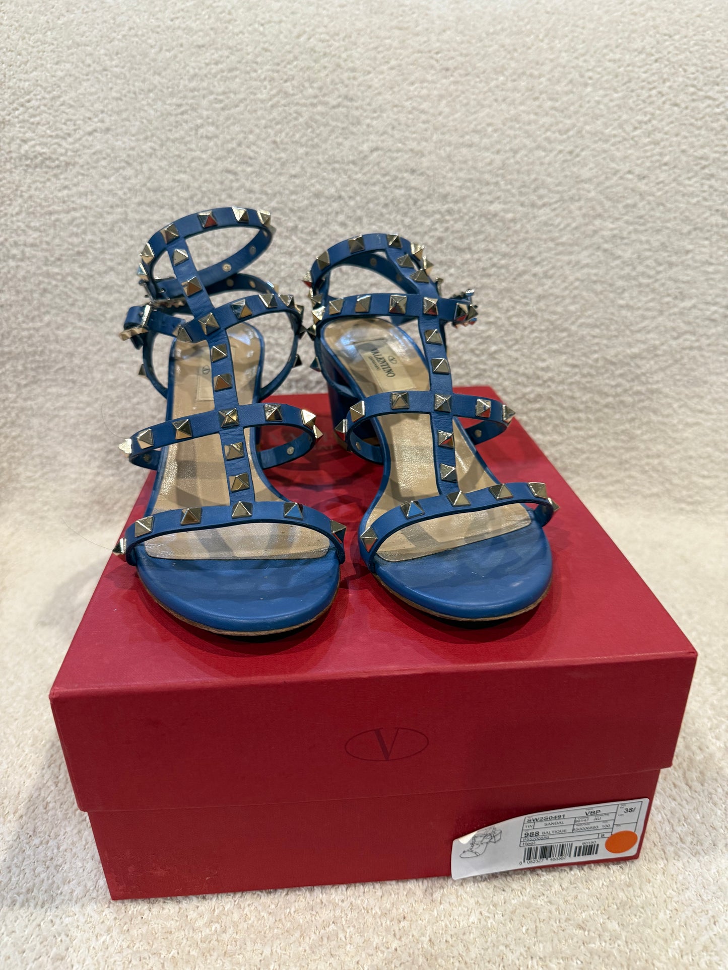Valentino Garavani Rockstud sandals size 38.5