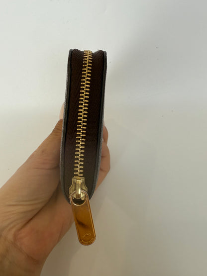 Louis Vuitton Monogram Zippy Wallet
