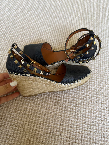 Valentino Rockstud Wedges size 37