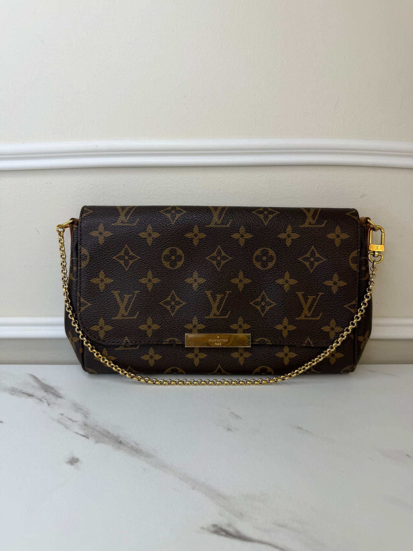 Louis Vuitton Monogram Favorite Bag , Size MM