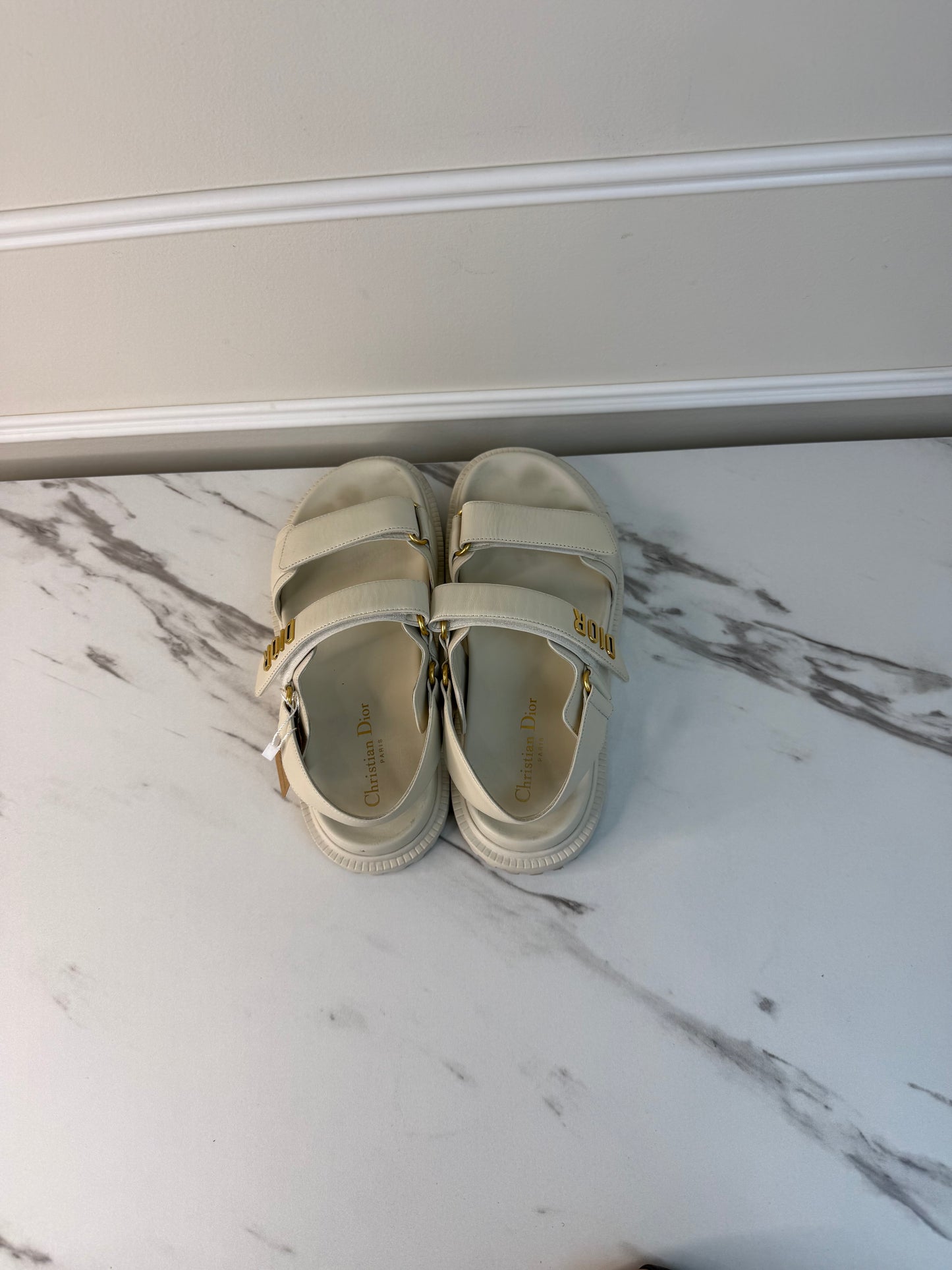 Dioract sandals size 39