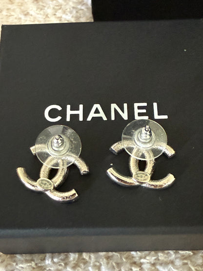 Chanel CC earrings