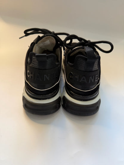 Chanel Sneakers size 38.5