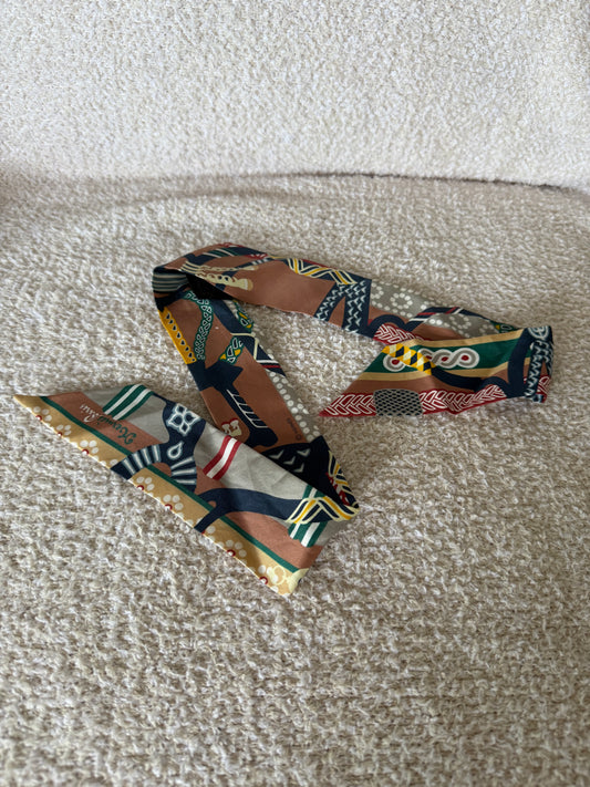 Hermes Twilly 86 silk scarf in a multicolour "Fantaisie D'Etriers" patte