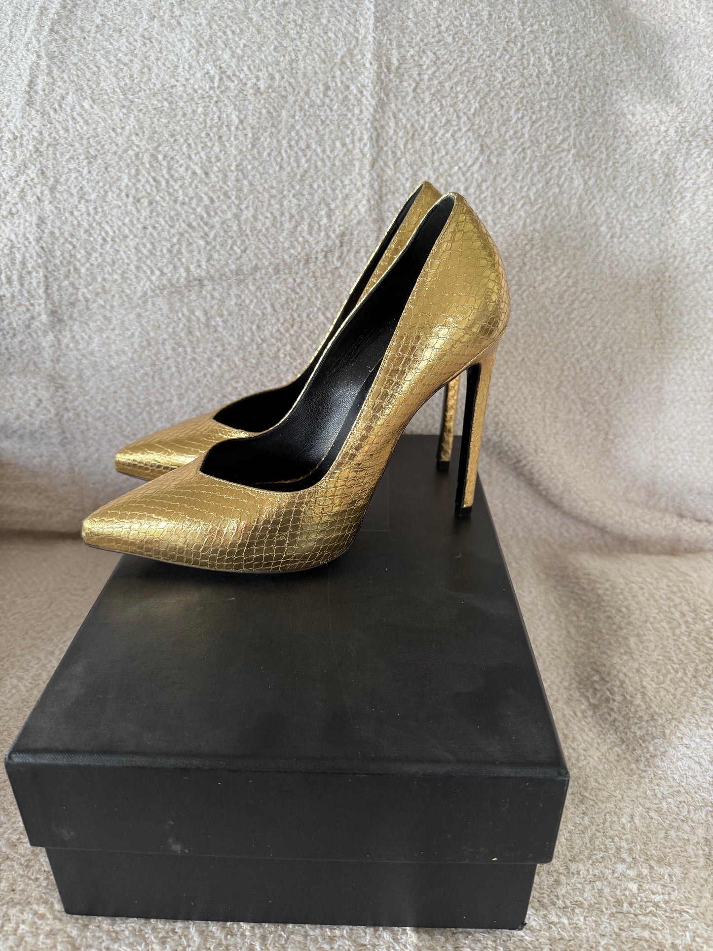 Saint Laurent pumps size 39