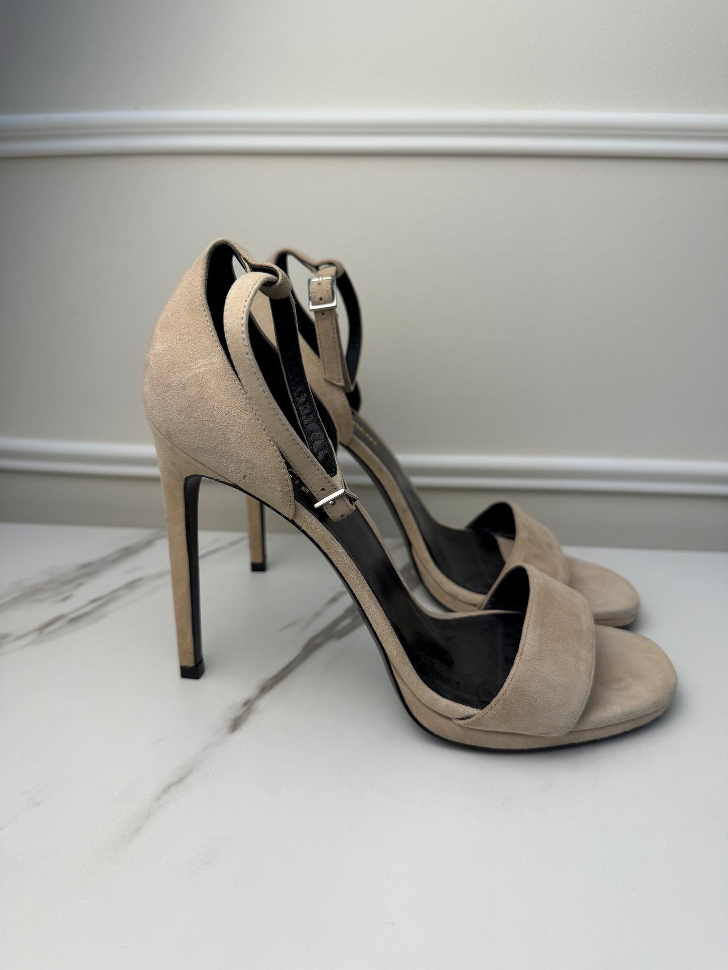 Saint Laurent Heels , size 38.5