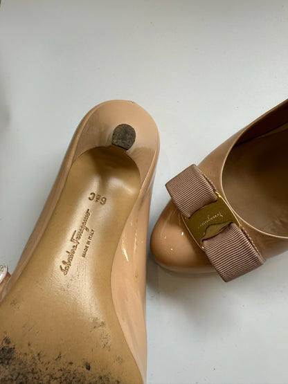 Ferragamo heels size 6.5
