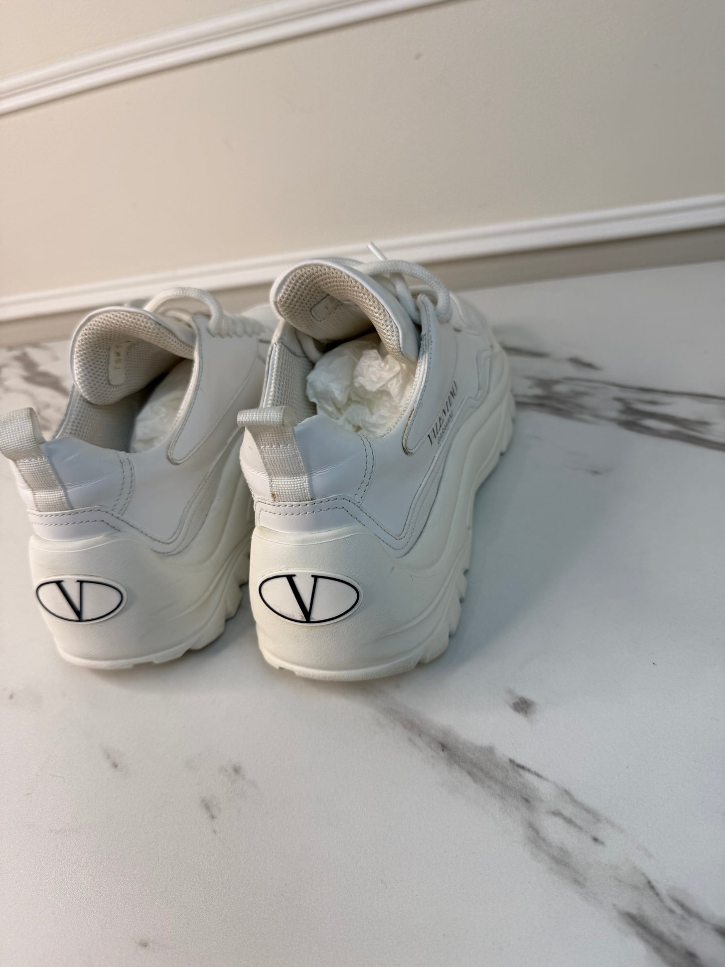Valentino Garavani Gumboy leather sneakers size 38
