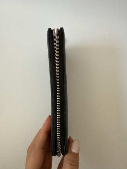 Louis Vuitton Epi leather wallet