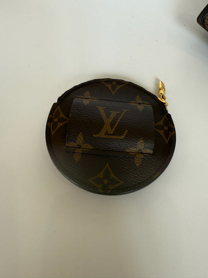 Louis Vuitton multi pocket belt bag
