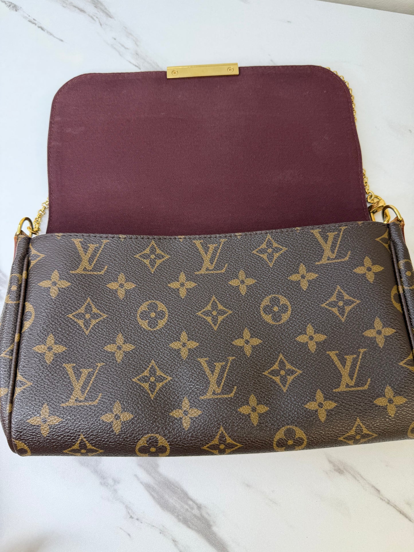 Louis Vuitton Monogram Favorite Bag , Size MM