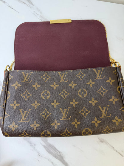 Louis Vuitton Monogram Favorite Bag , Size MM
