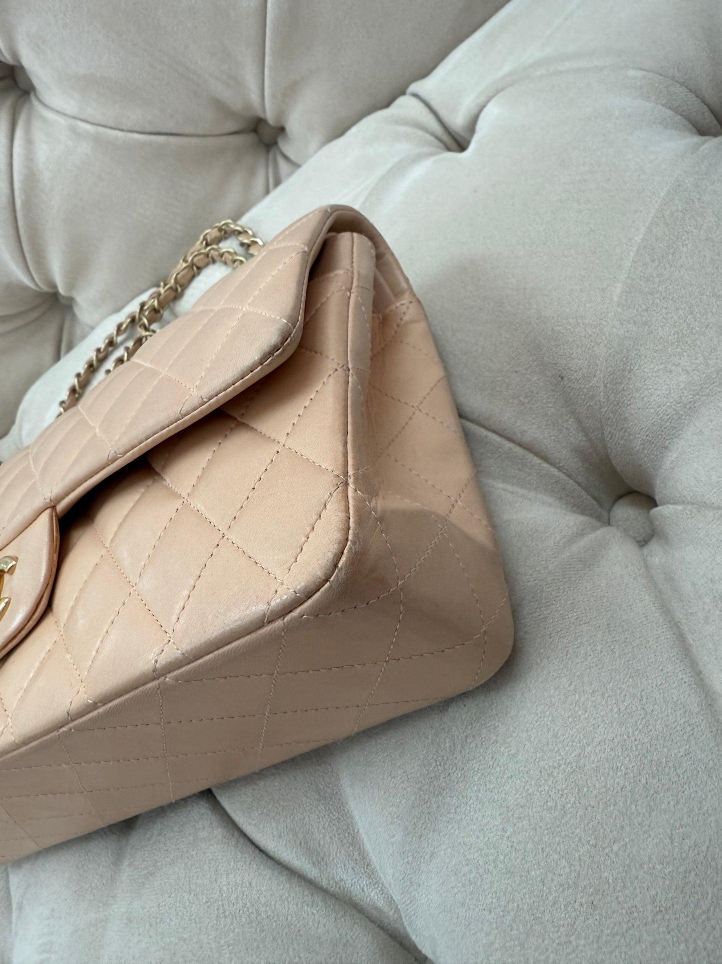 Chanel classic medium lamb skin ghw