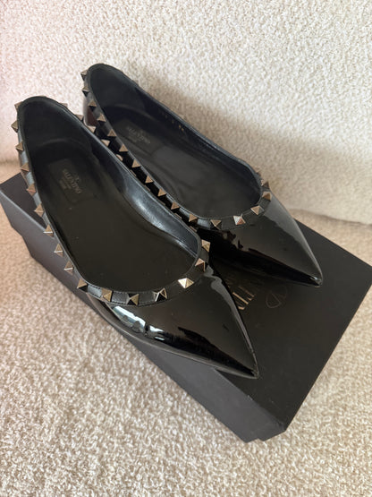 Valentino Garavani Rockstud patent leather ballet flats size 38