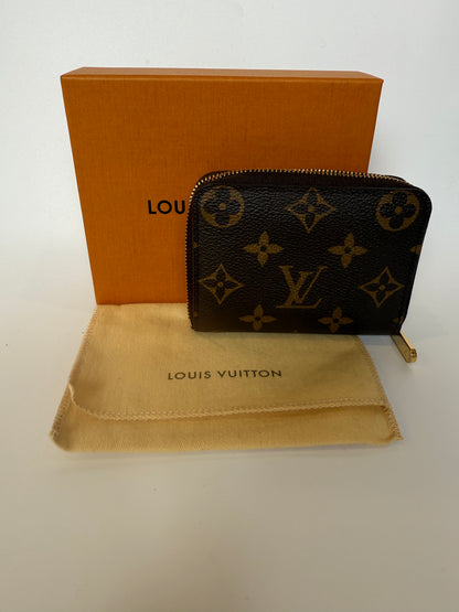 Louis Vuitton Monogram Zippy Wallet