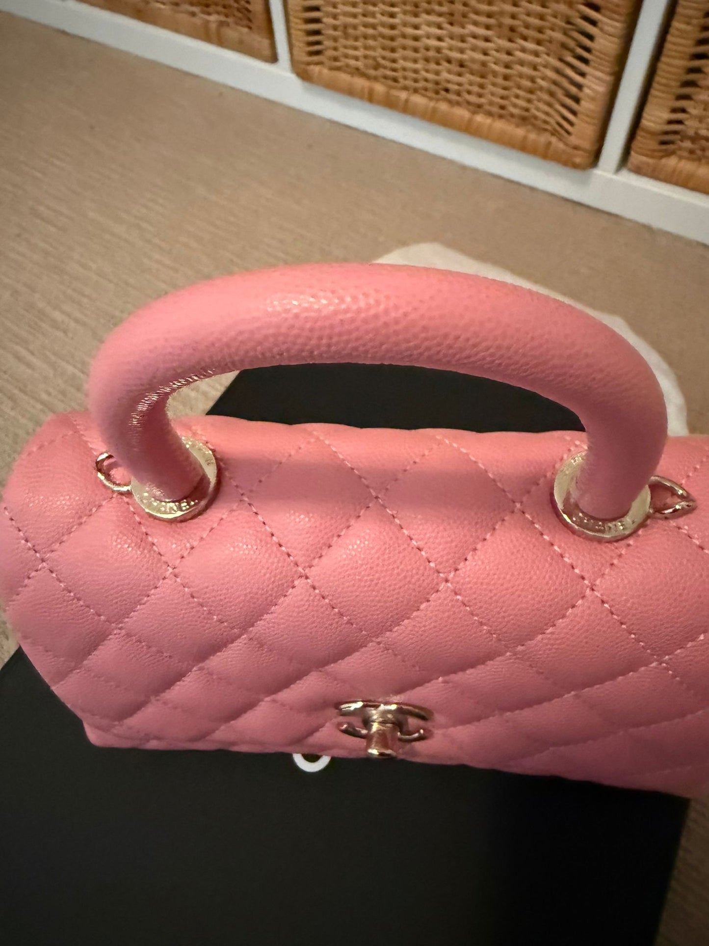 Chanel Coco handle small caviar pink LGHW
