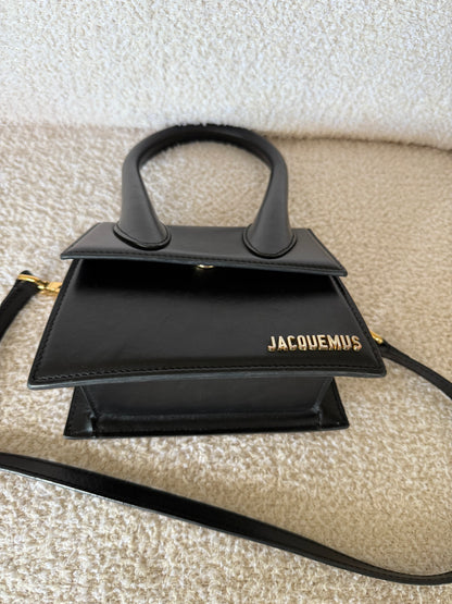 Jacquemus Le Chiquito Moyen tote bag mini