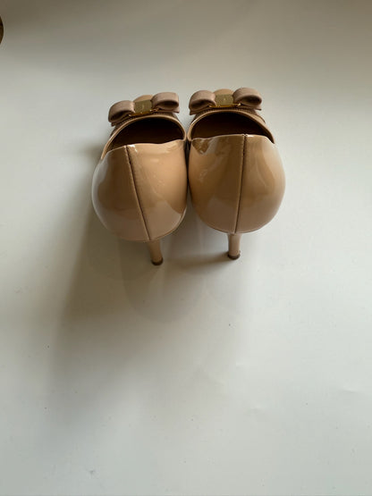 Ferragamo heels size 6.5