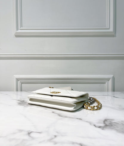 Chanel 19 wallet on chain white/gold