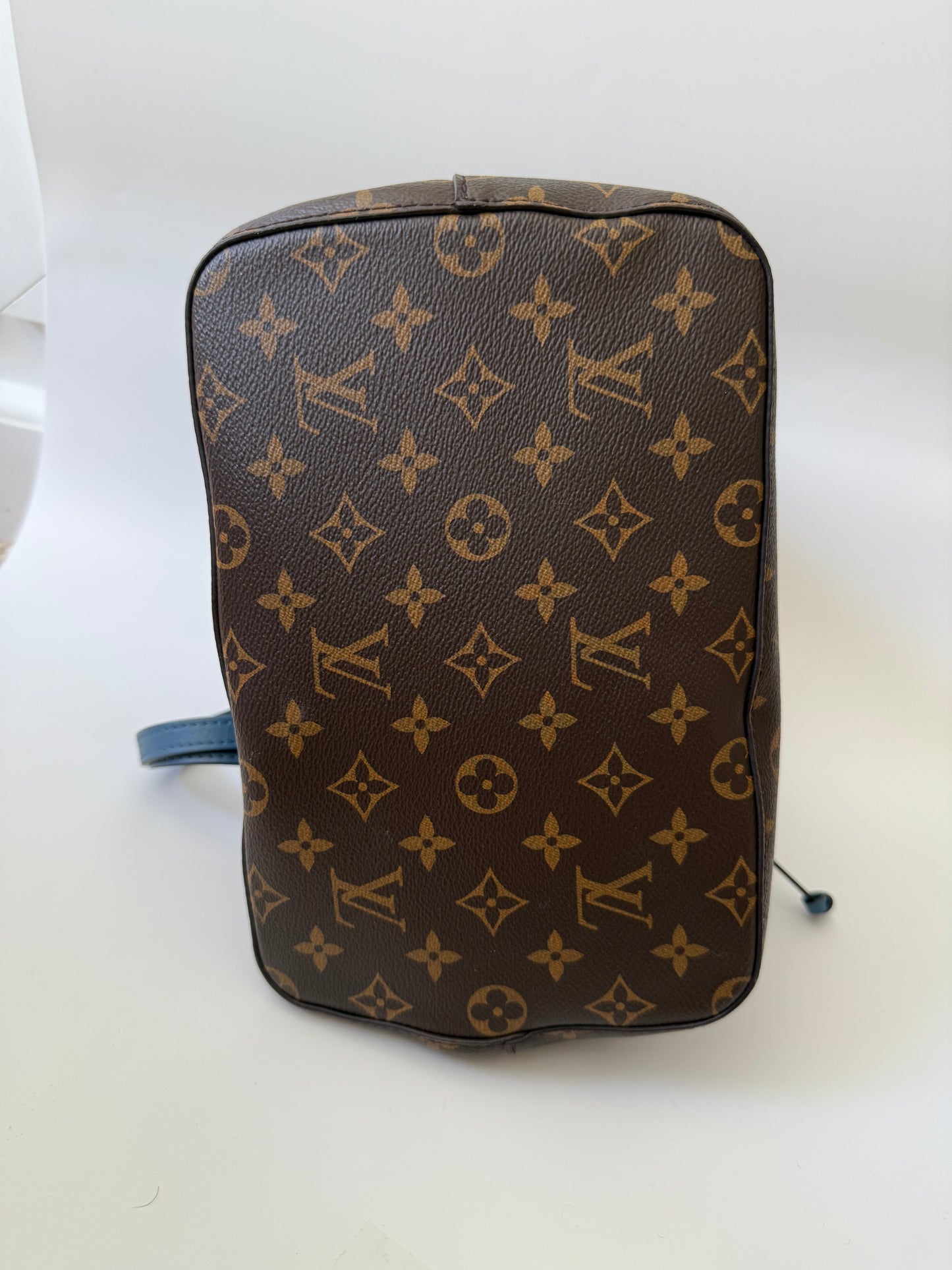Louis Vuitton Neo Noe Bag