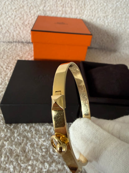 Hermes’ Collier de chien bracelet 18k yellow gold small model