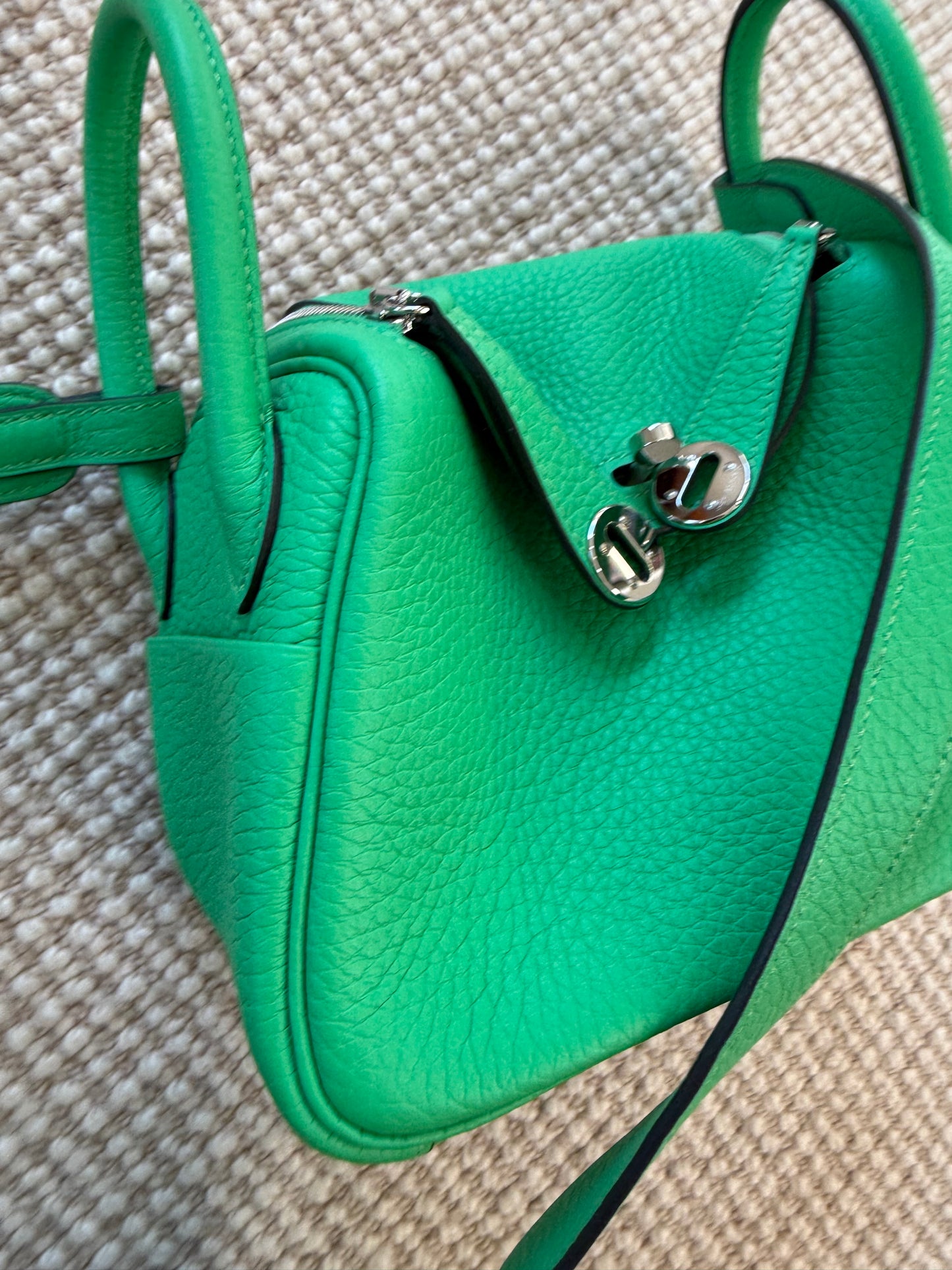 Hermès Mini Lindy clemence bag