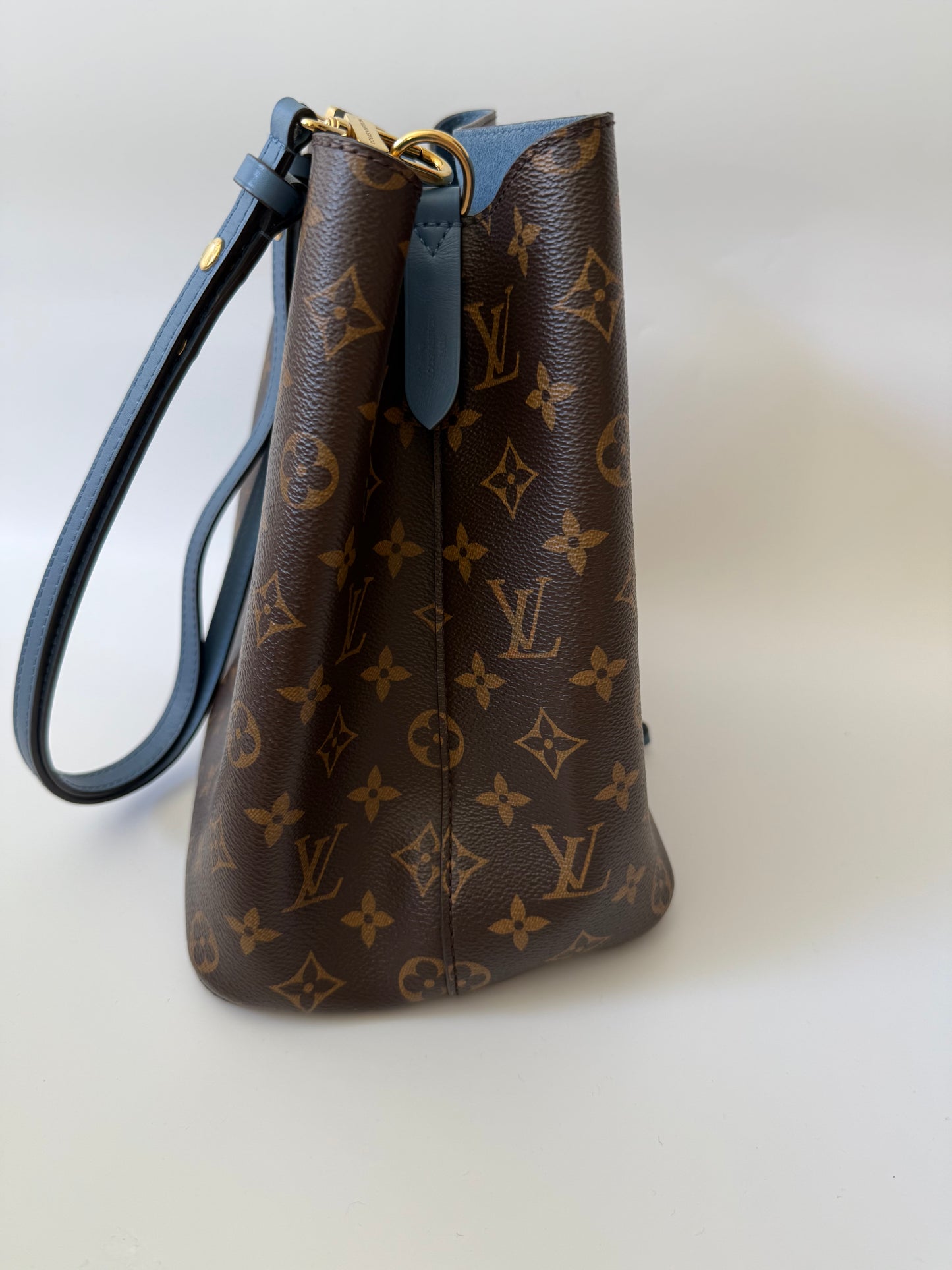 Louis Vuitton Neo Noe Bag