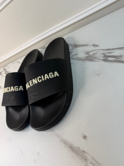 Balenciaga logo pool slide sandals UK12