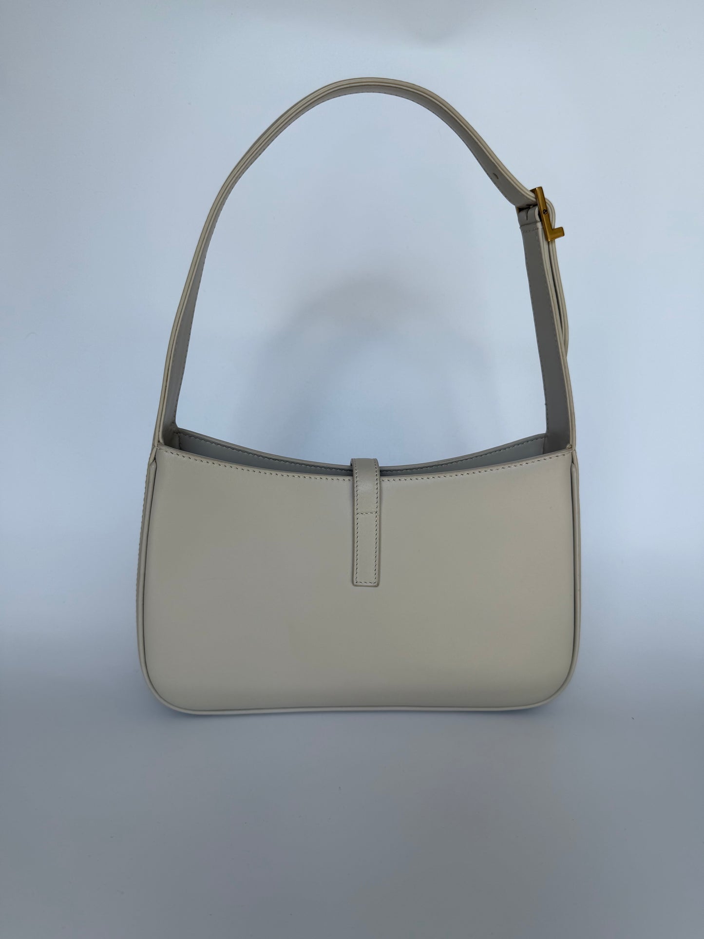 Saint Laurent Le 5 à 7 Hobo Bag