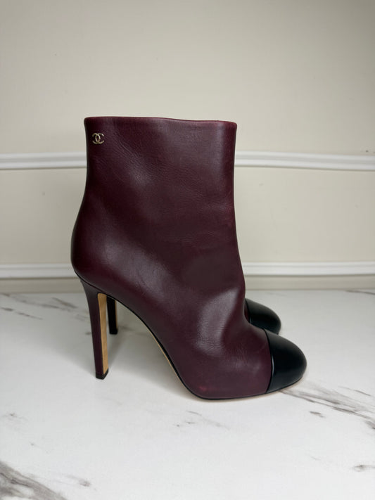 Chanel Boots , size 39