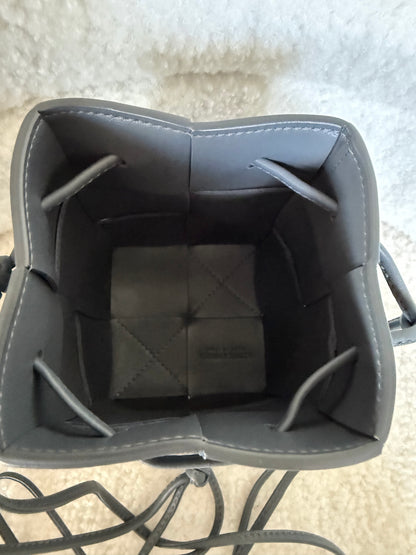 Bottega Veneta Mini cassette bucket bag