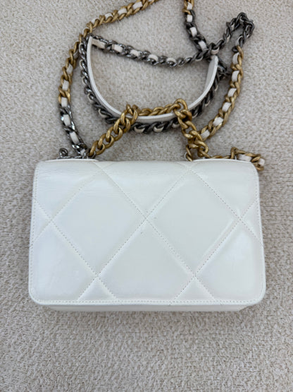Chanel 19 woc white and gold