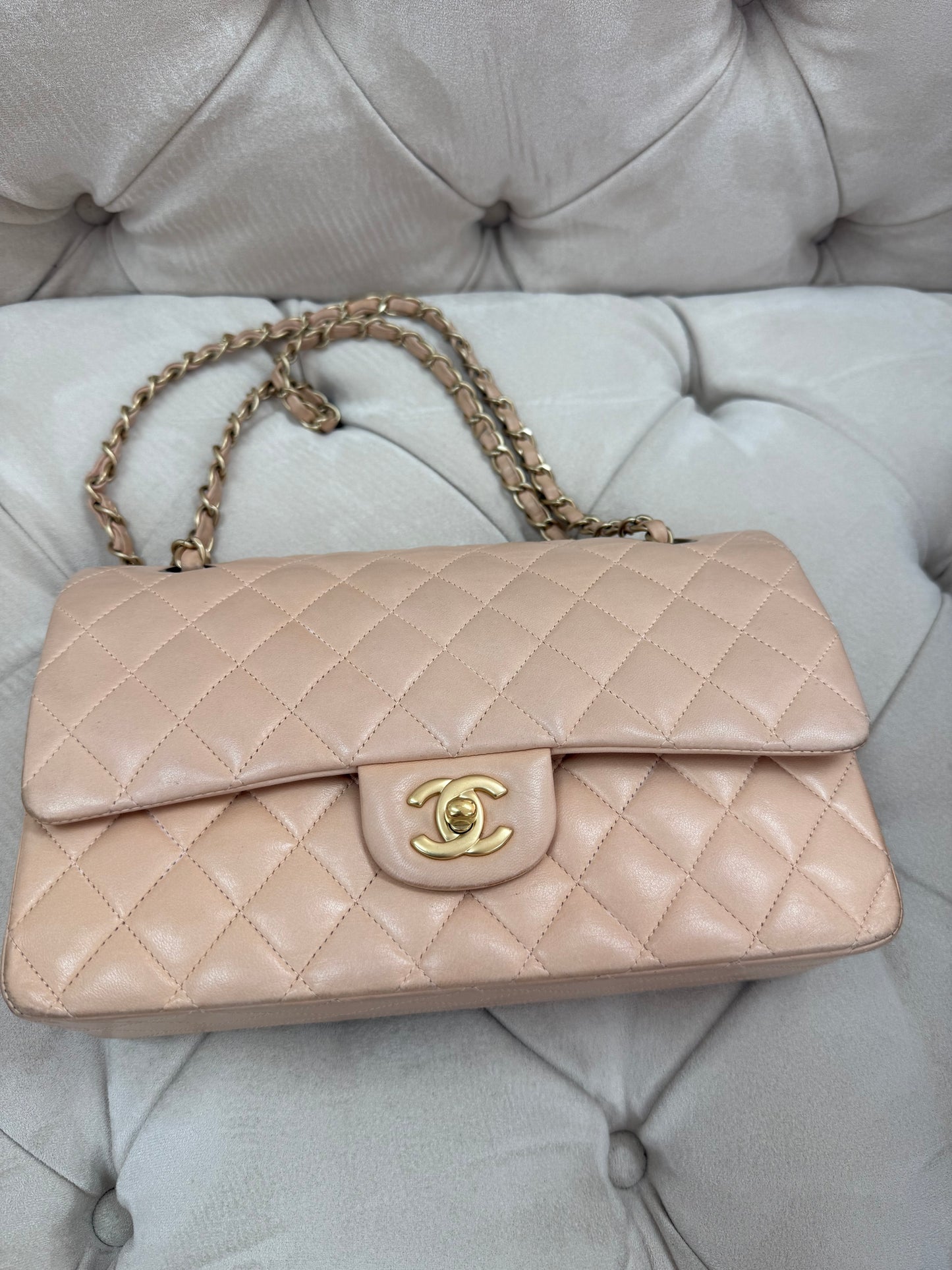 Chanel classic medium lamb skin ghw