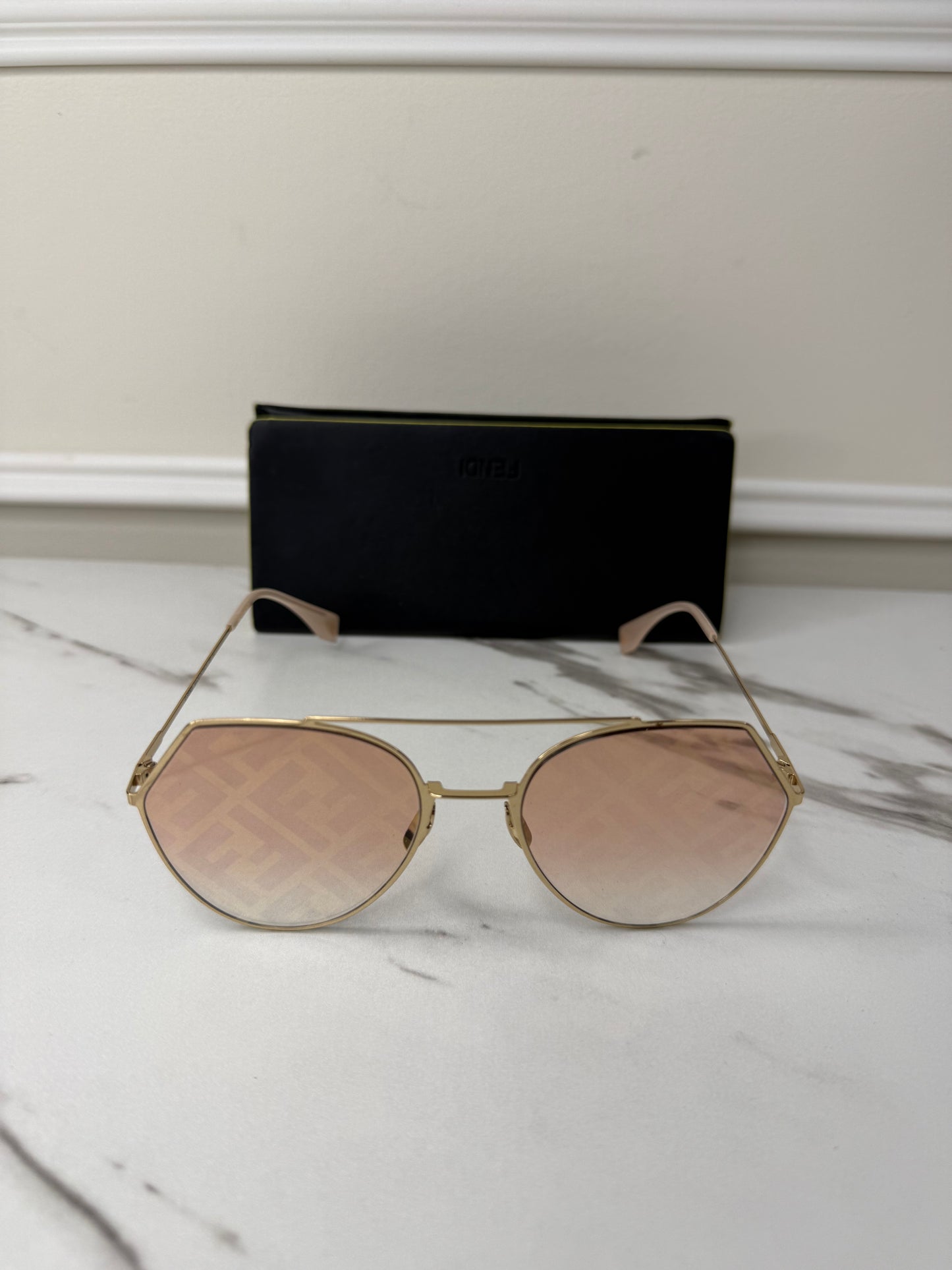 Fendi Eyeline FF 0194/S gold metal aviator sunglasses with pink shaded lenses