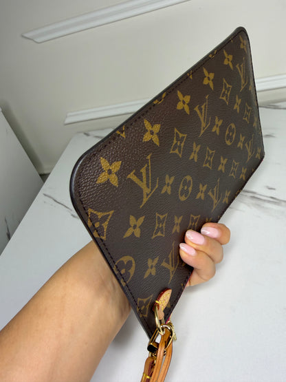Louis Vuitton Monogram Pouch