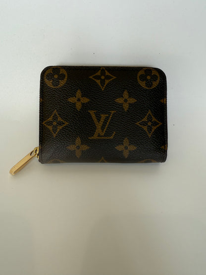 Louis Vuitton Monogram Zippy Wallet