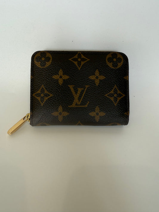 Louis Vuitton Monogram Zippy Wallet