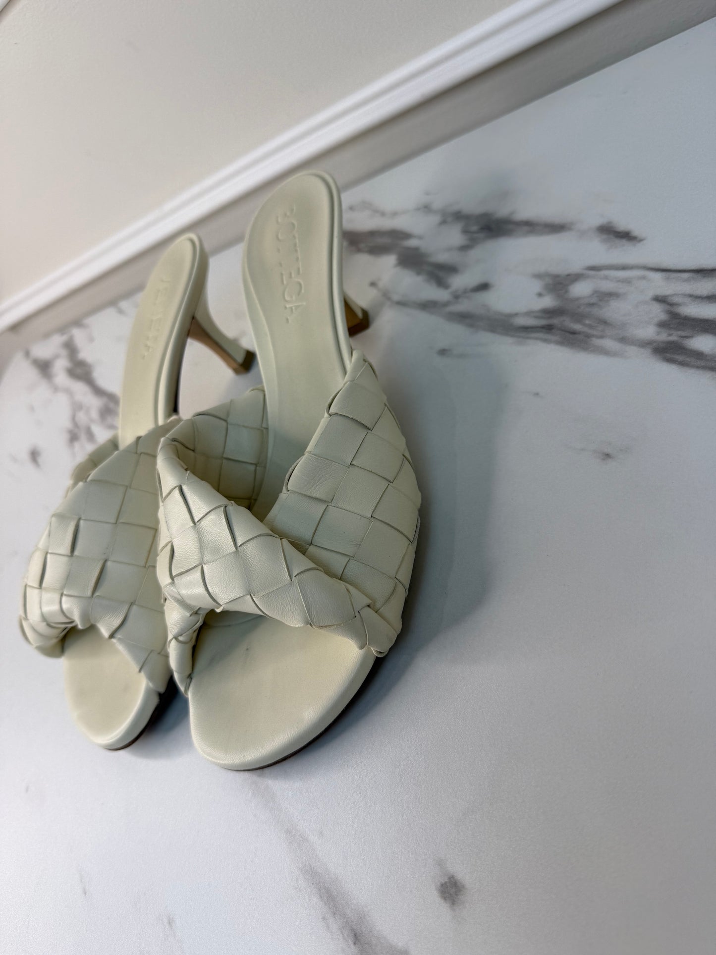 Bottega Veneta Blink Mules size 40