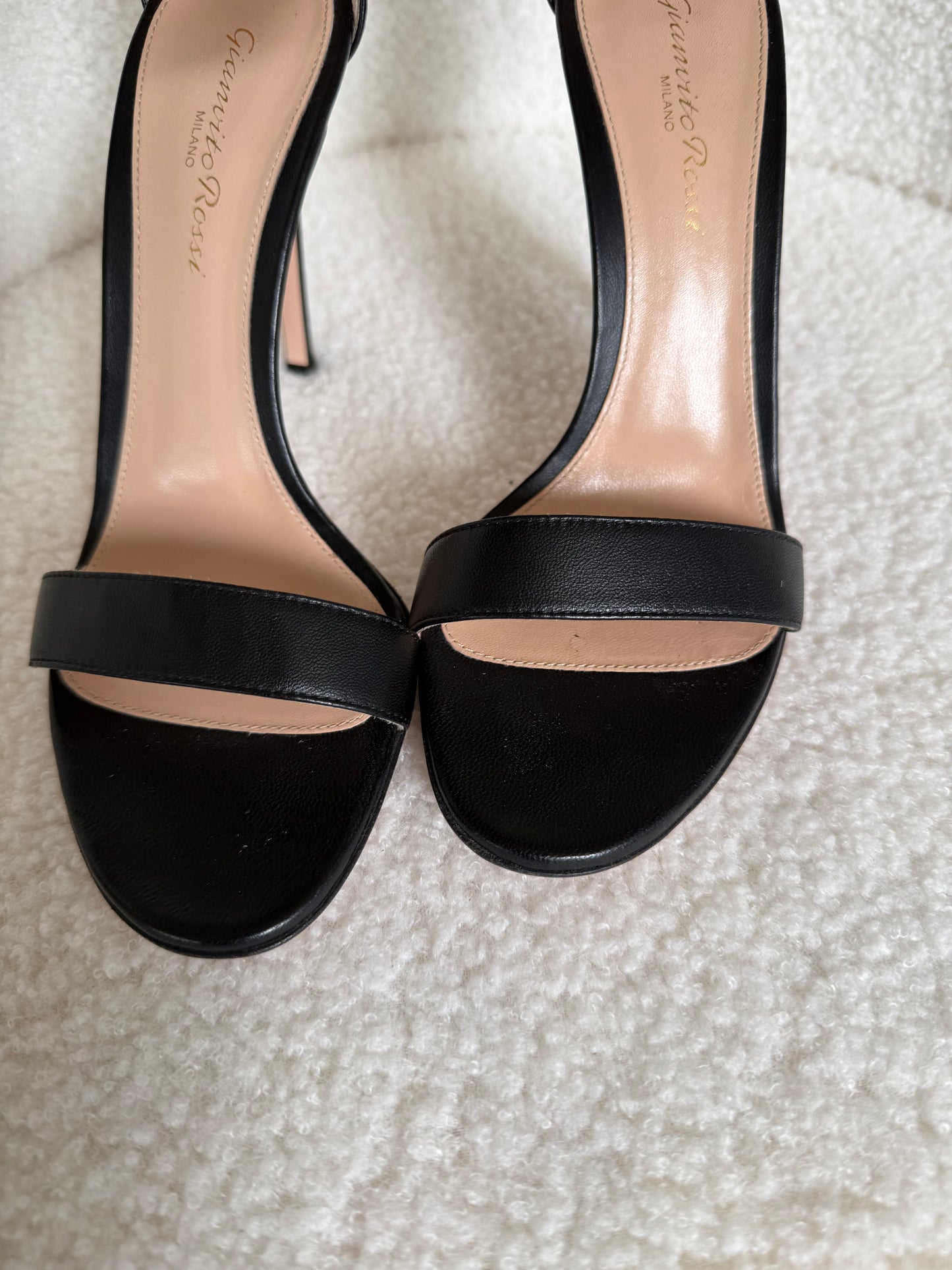 Gianvito Rossi size 37