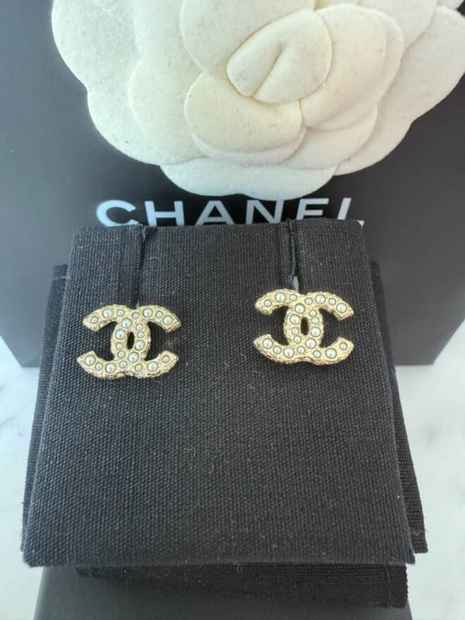 Chanel Cc earrings small model