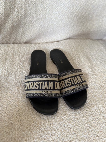 Dior slides size 37