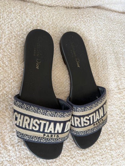Dior slides size 37