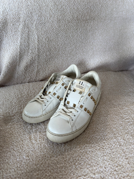 Valentino stud sneakers size 35