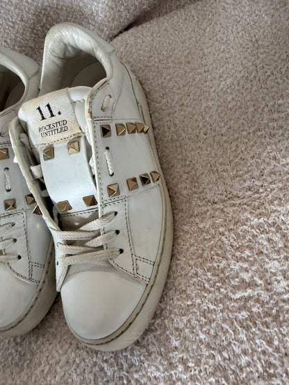 Valentino stud sneakers size 35